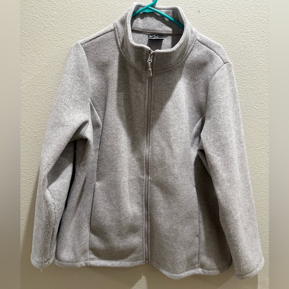 32 Degrees Women’s Light Gray Fleece Jacket